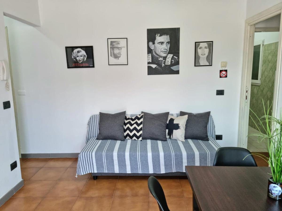 Home Of Fame - Home Gallery With Fully Equipped Kitchen, Separate Entrance, Free Parking Olbia Eksteriør billede