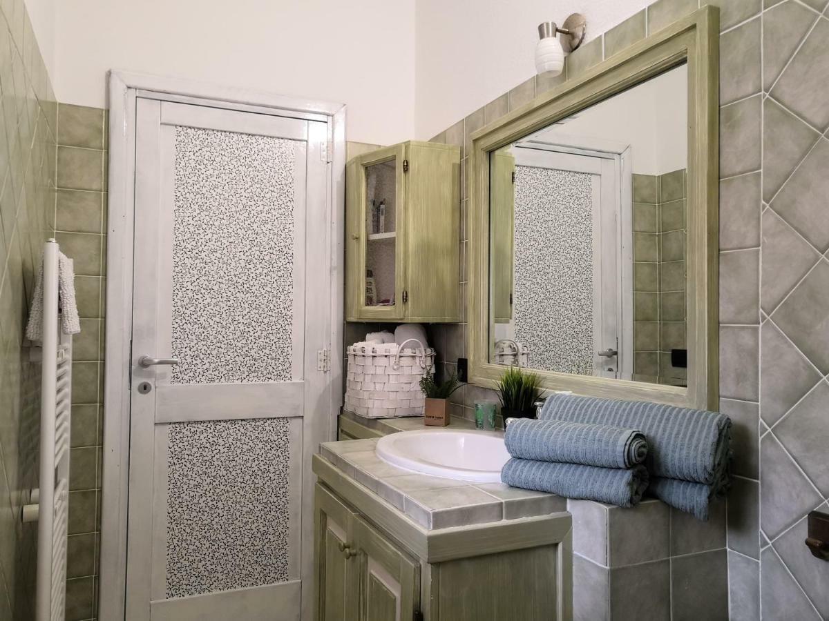 Home Of Fame - Home Gallery With Fully Equipped Kitchen, Separate Entrance, Free Parking Olbia Eksteriør billede